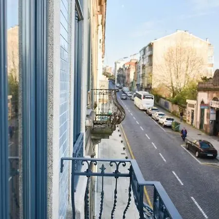 Exclusive - Center *